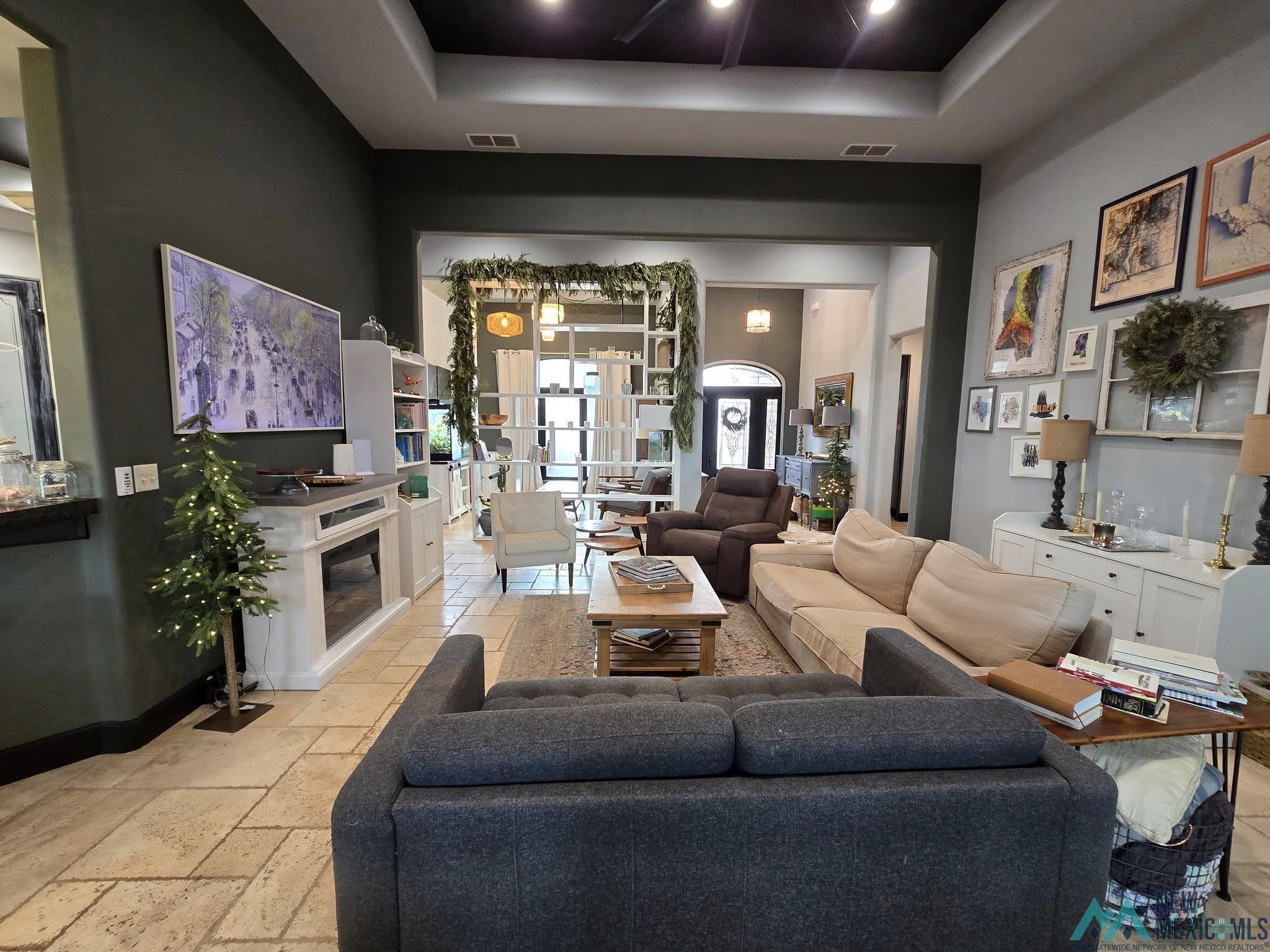 Property Photo: 600 Penbrook Court NM 88220
