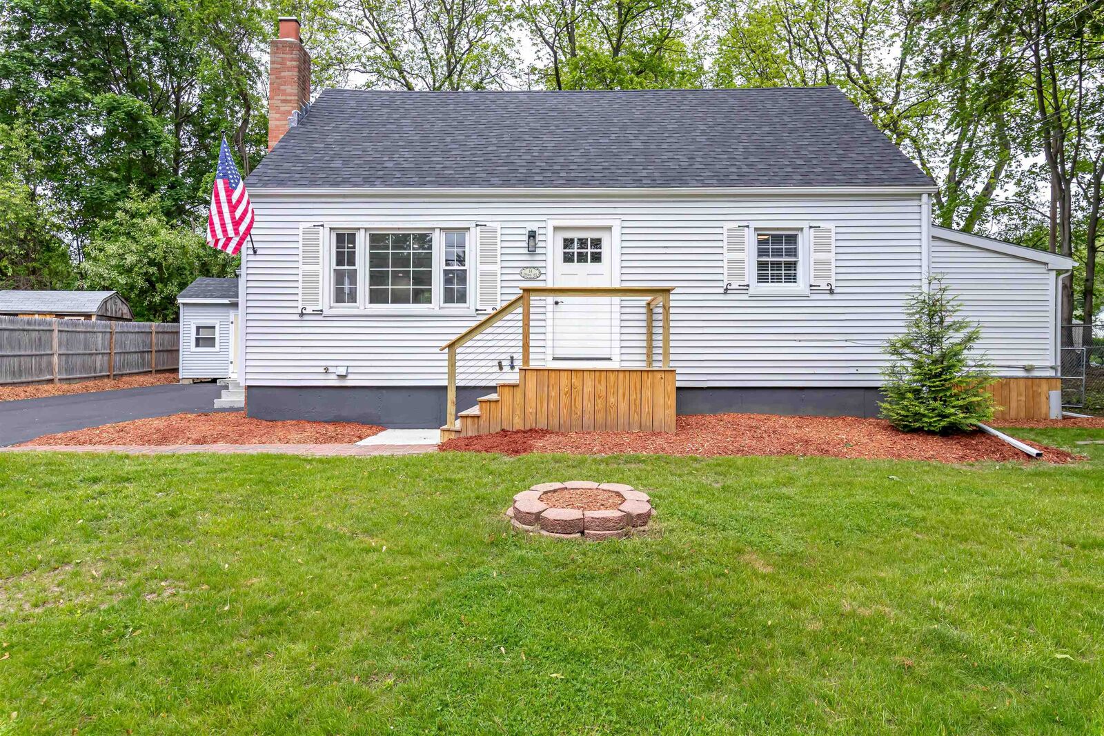 Property Photo: 14 Barron Avenue NH 03079