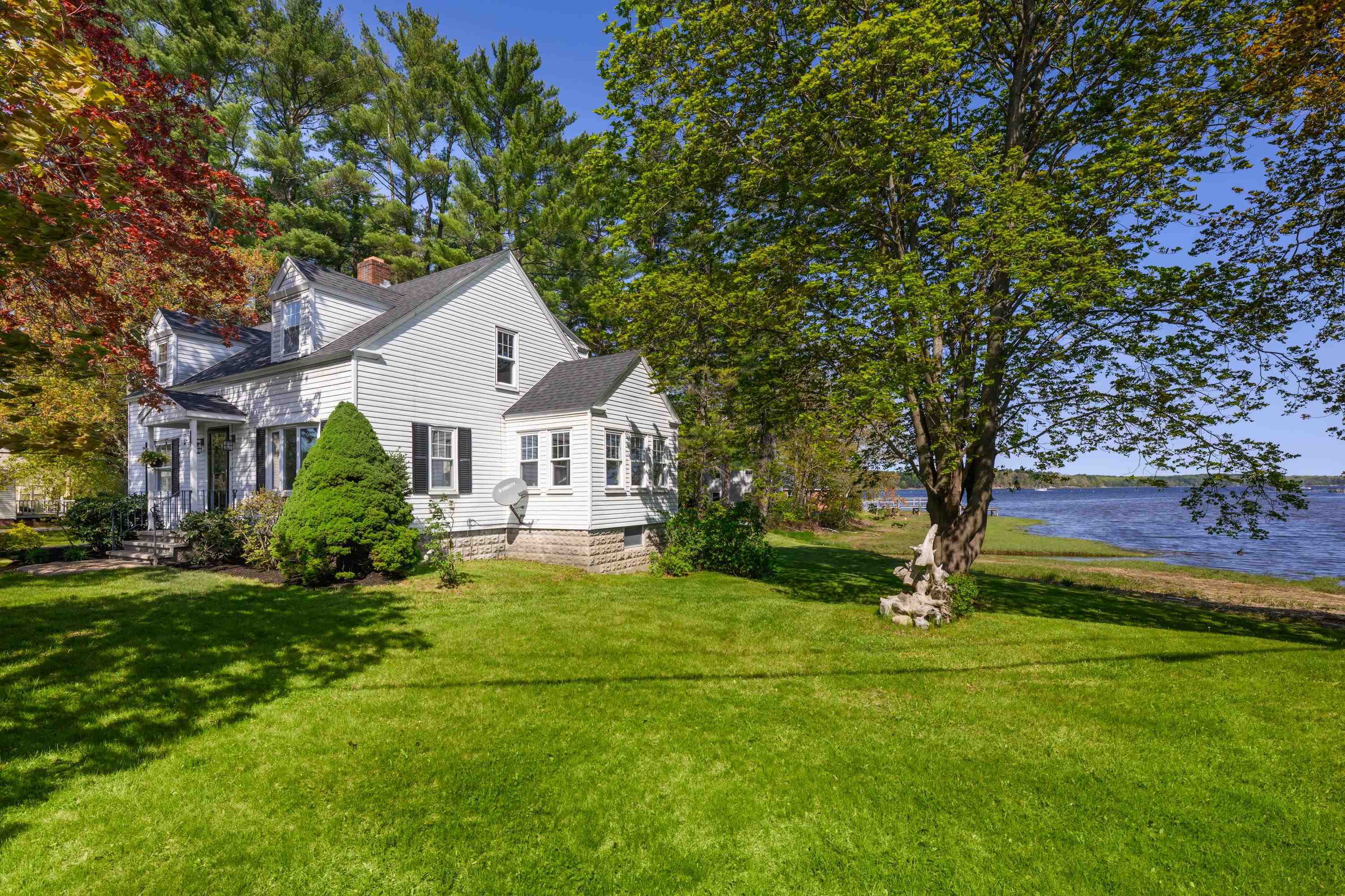 Property Photo: 354 Dover Point Road NH 03820