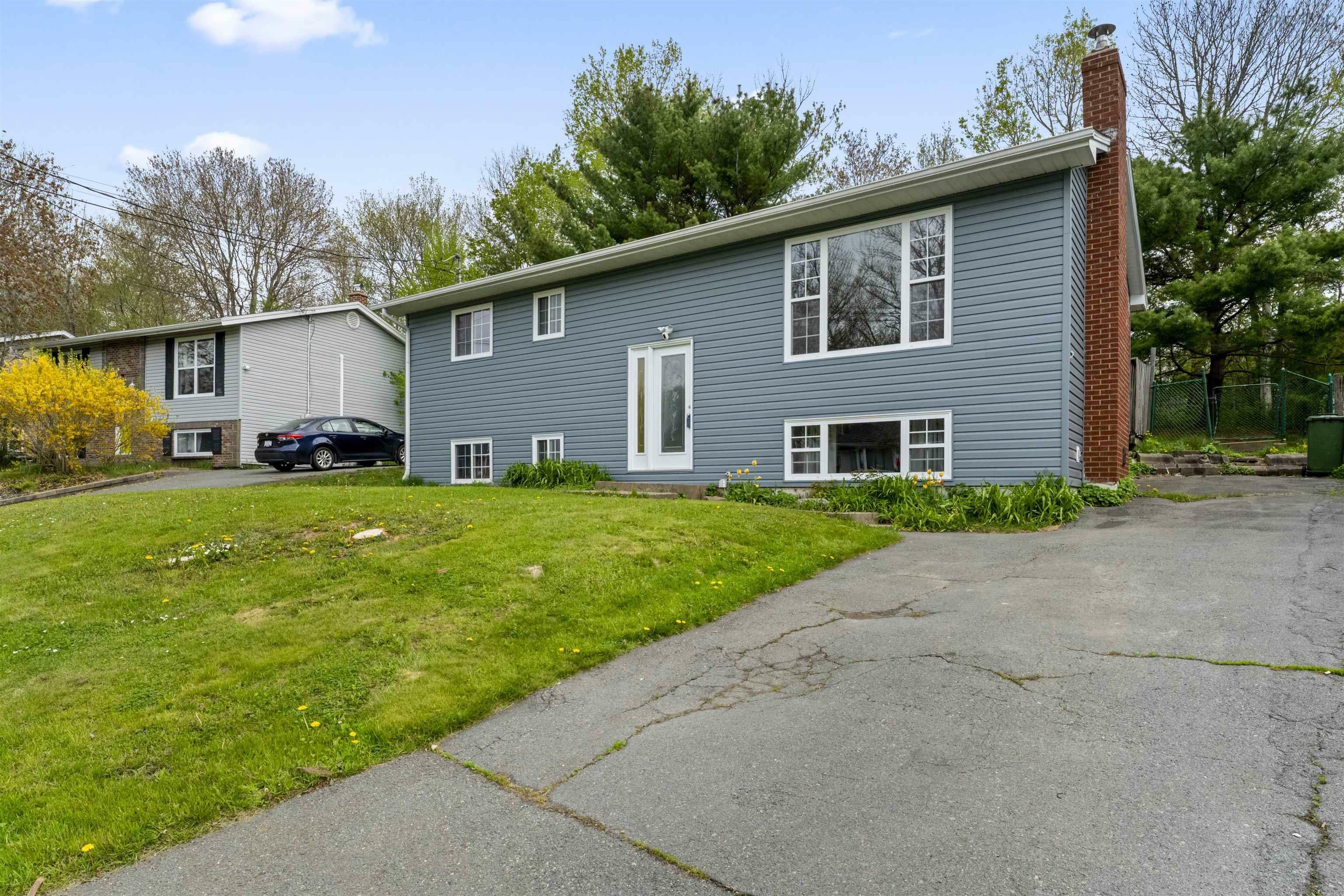 Photo de la propriété:  1558 Riverside Drive  NS B4C 2Y7 