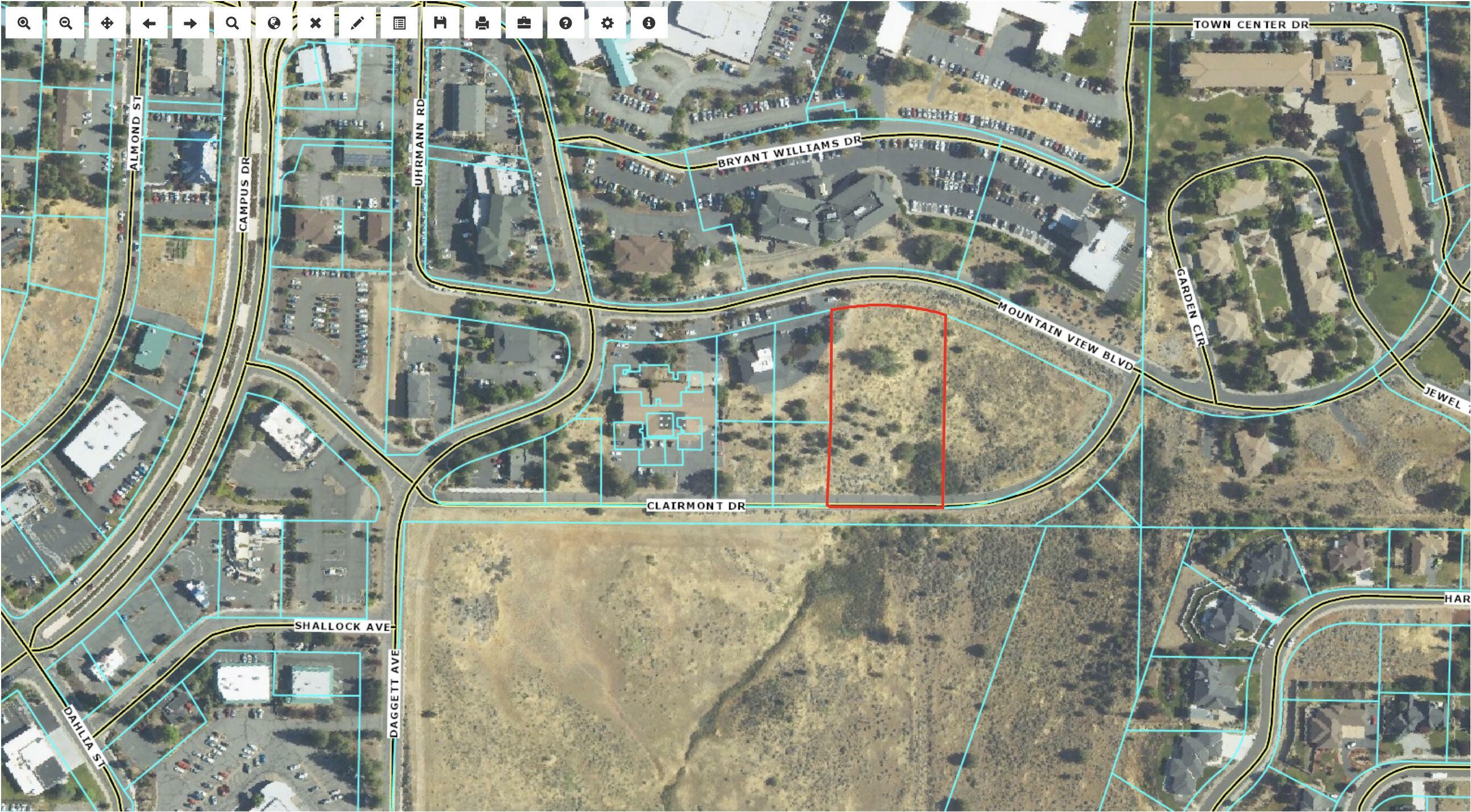 Property Photo: Clairmont Drive 5, 6, 11 &Amp 12 OR 97601