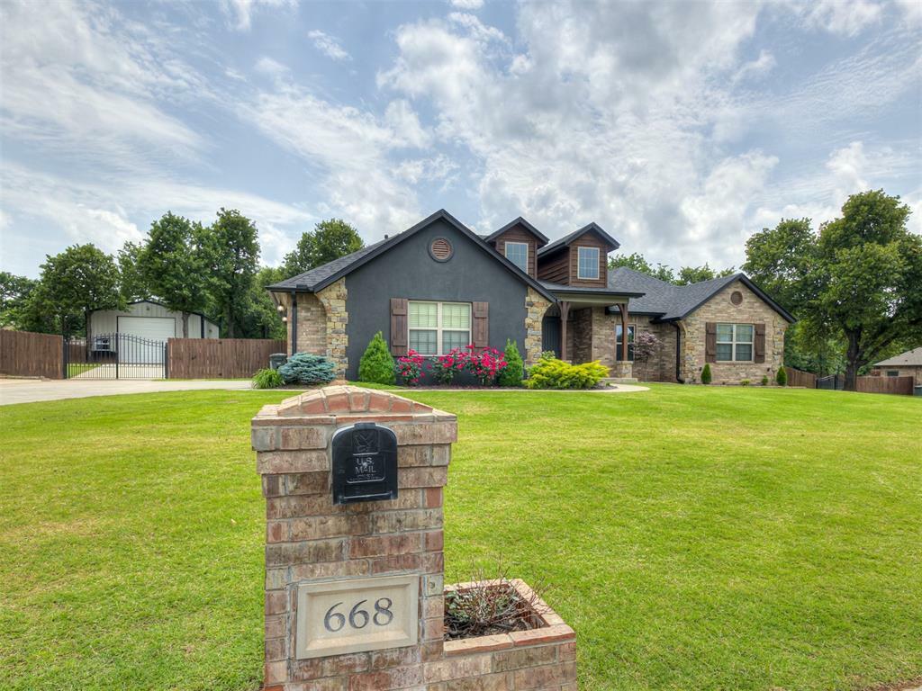 Property Photo: 668 Breezy Hill Road OK 73025