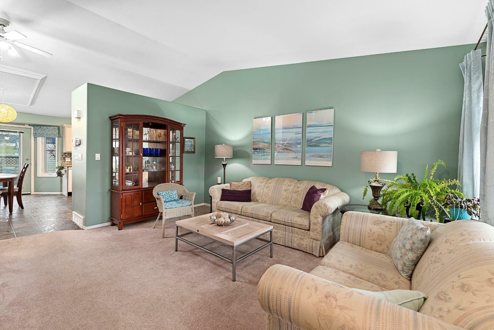 Property Photo:  5914 41 Street  AB T9V 2S2 