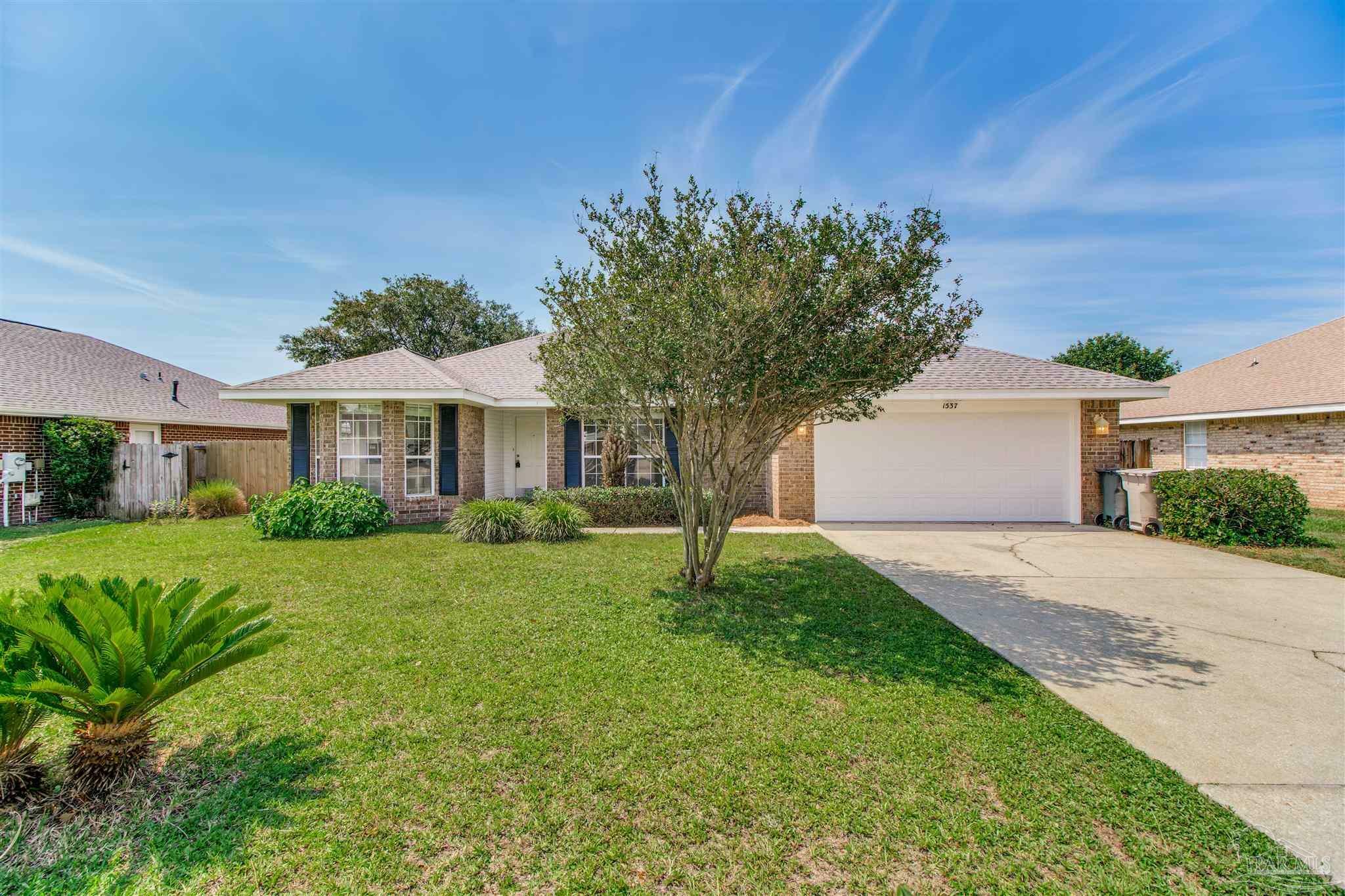 1537 Sandcliff Dr  Pensacola FL 32507 photo