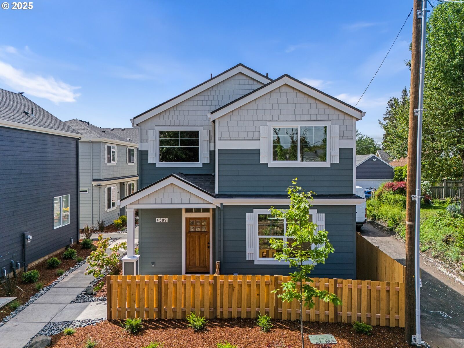 Property Photo: 4589 N Haight Ave OR 97217