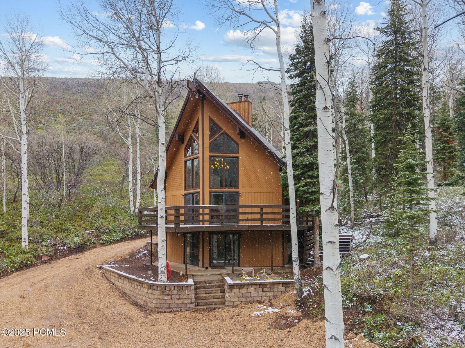 Property Photo: 8912 Blue Spruce Drive UT 84036