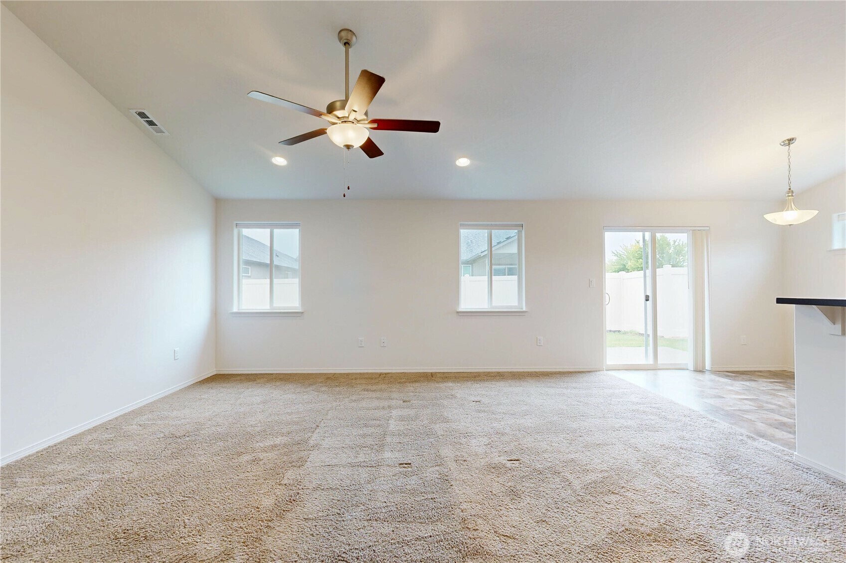 Property Photo: 1164 SW Settlement Street WA 99324
