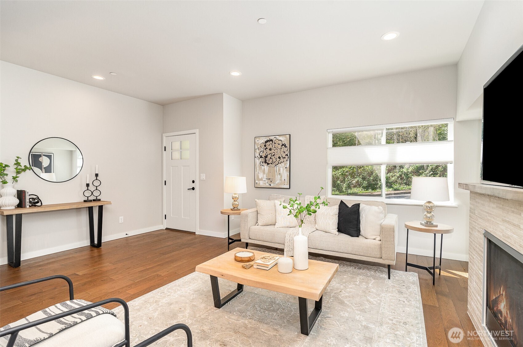 Property Photo:  1048  Sunrise Place SW  WA 98027 