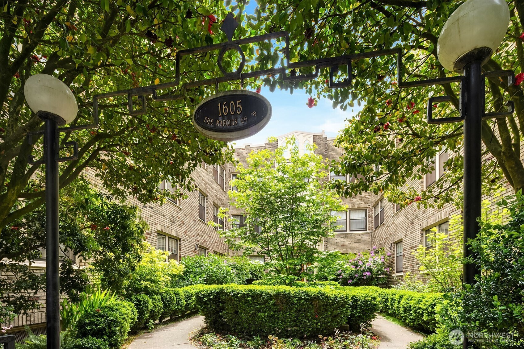 Property Photo:  1605 E Olive Street 111  WA 98122 