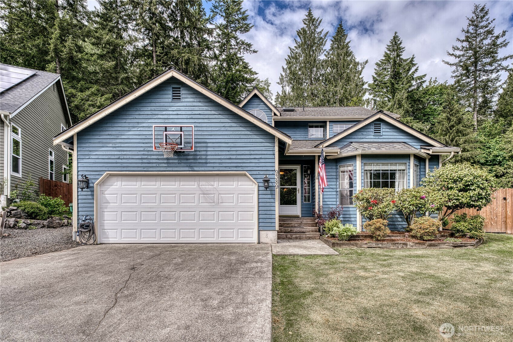 Property Photo: 9389 St Johns Place NE WA 98311