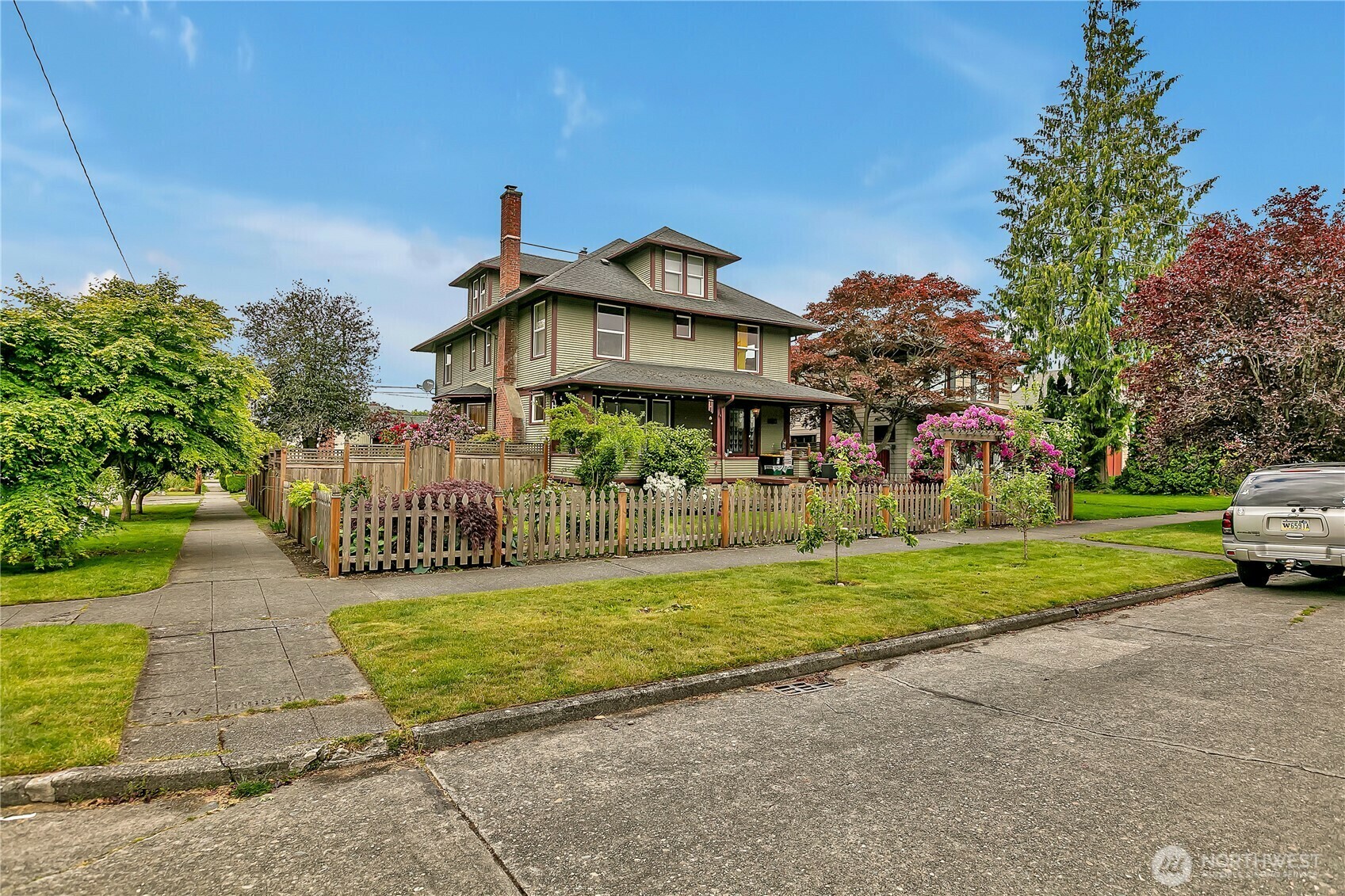 Property Photo: 2130 Virginia Avenue WA 98201