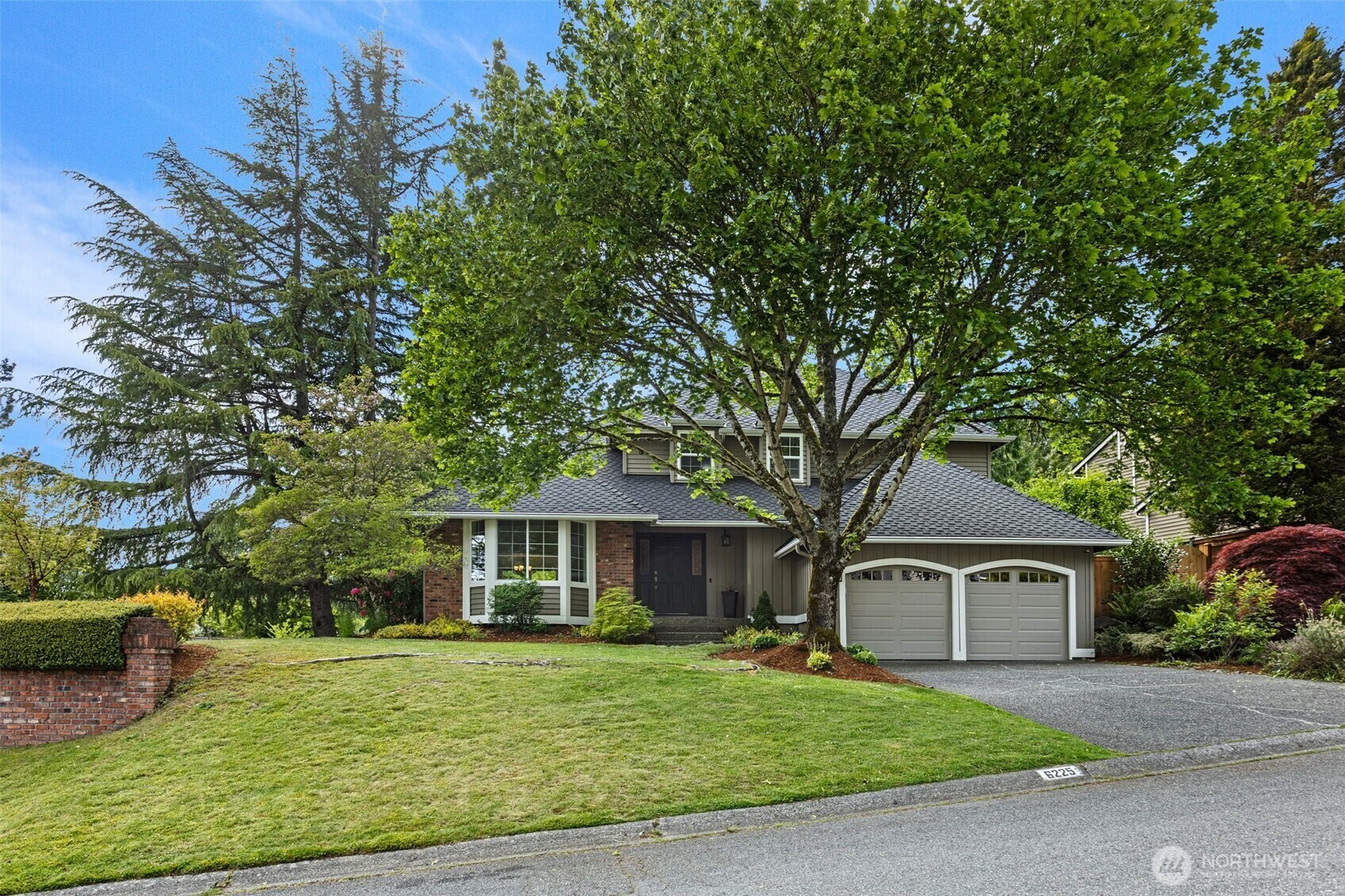 Property Photo: 6225 151st Avenue SE WA 98006