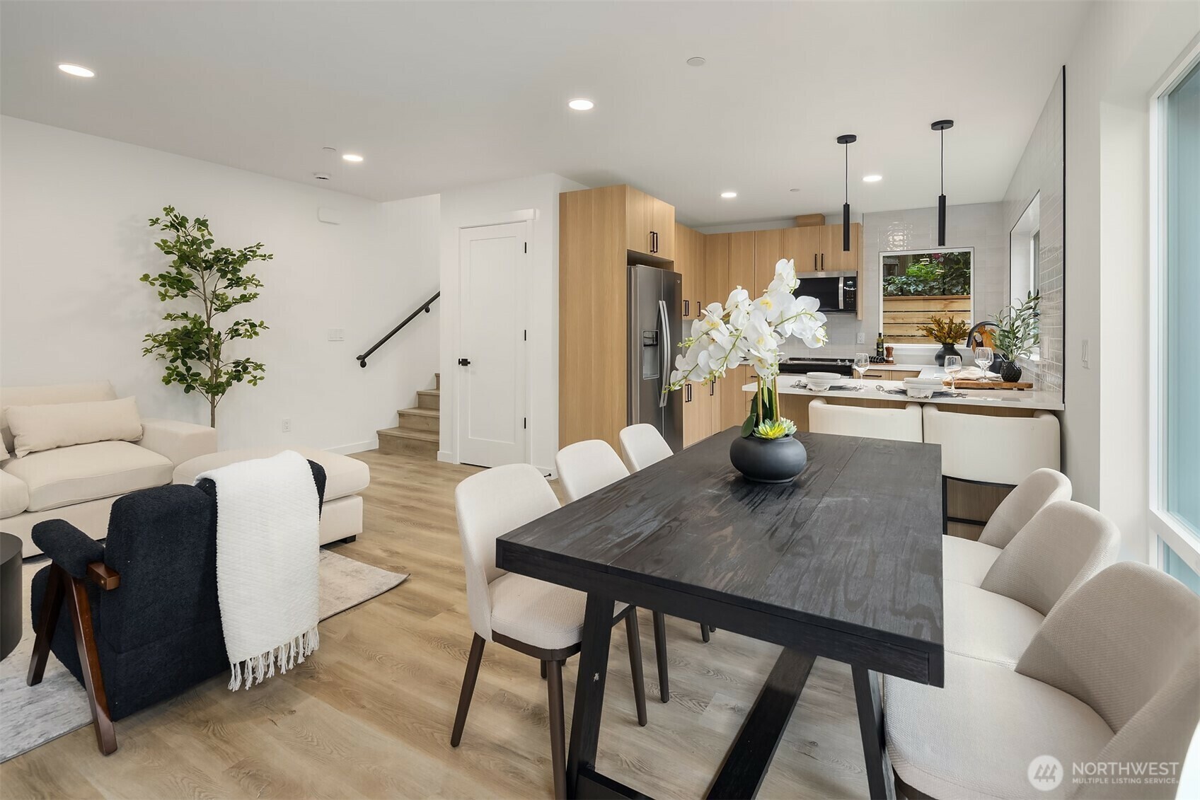 Property Photo: 322 NW 47th Street WA 98107