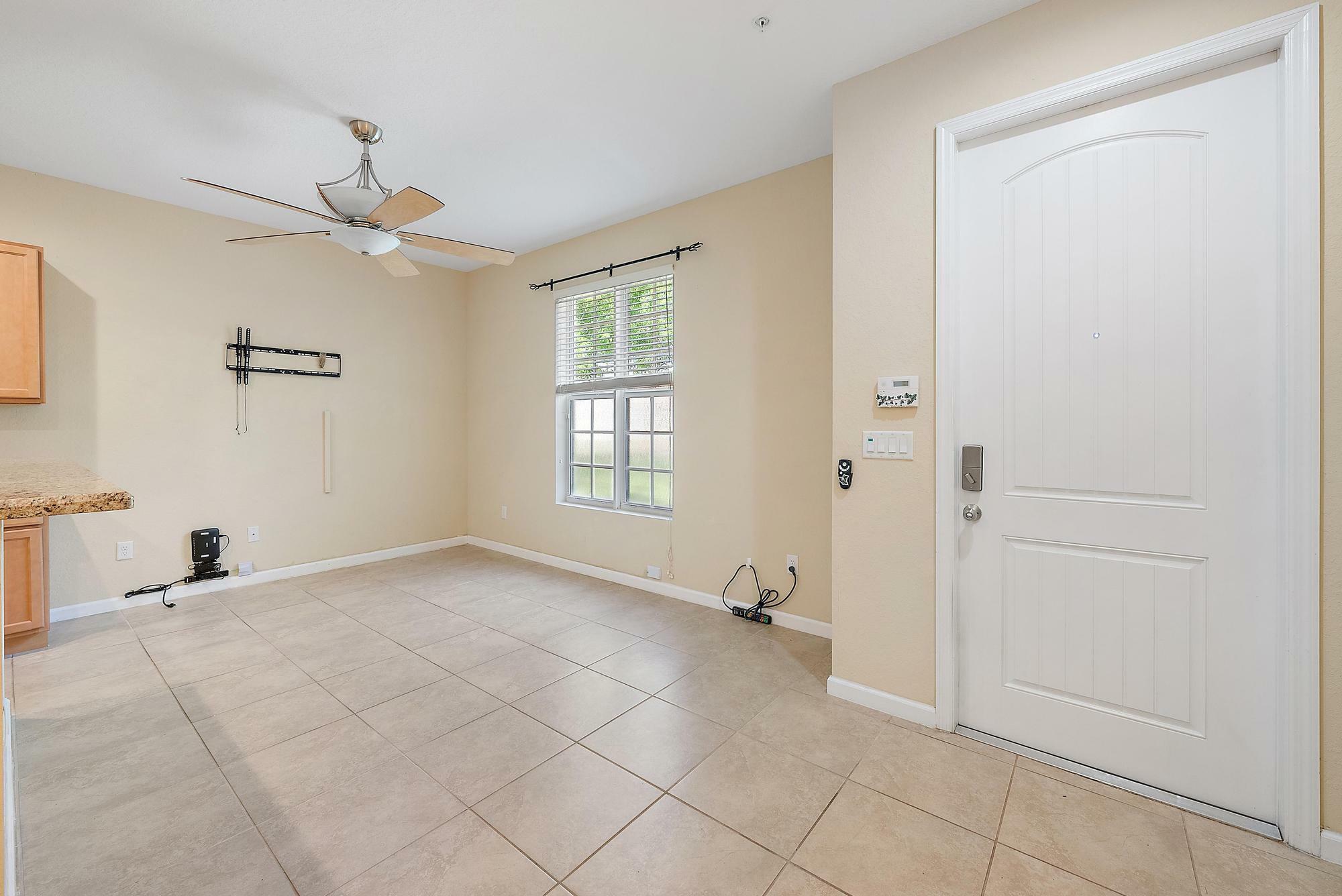 Property Photo: 259 SW 7th Court FL 33060