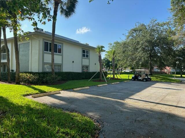 Property Photo: 1204 Bahama Bnd E1 FL 33066
