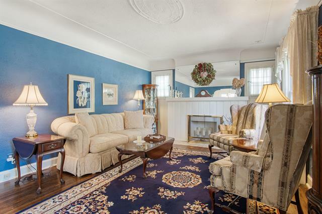 Property Photo:  1607 Sycamore Avenue  MI 48073 