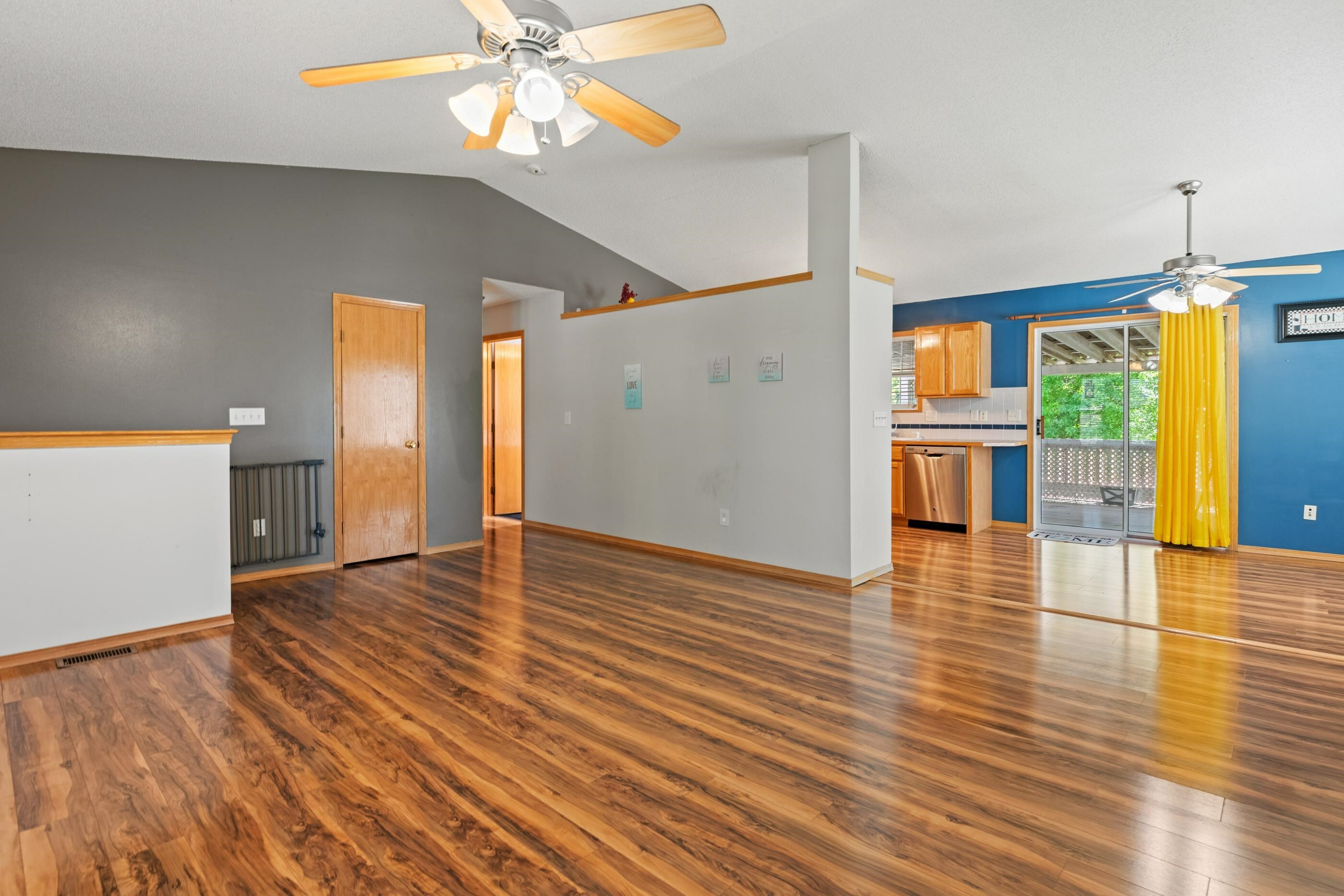 Property Photo: 2012 S Crestline St KS 67209