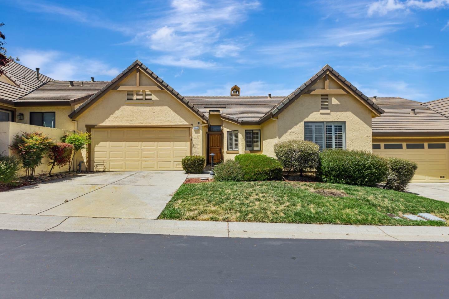 Property Photo: 7713 Galloway Drive CA 95135