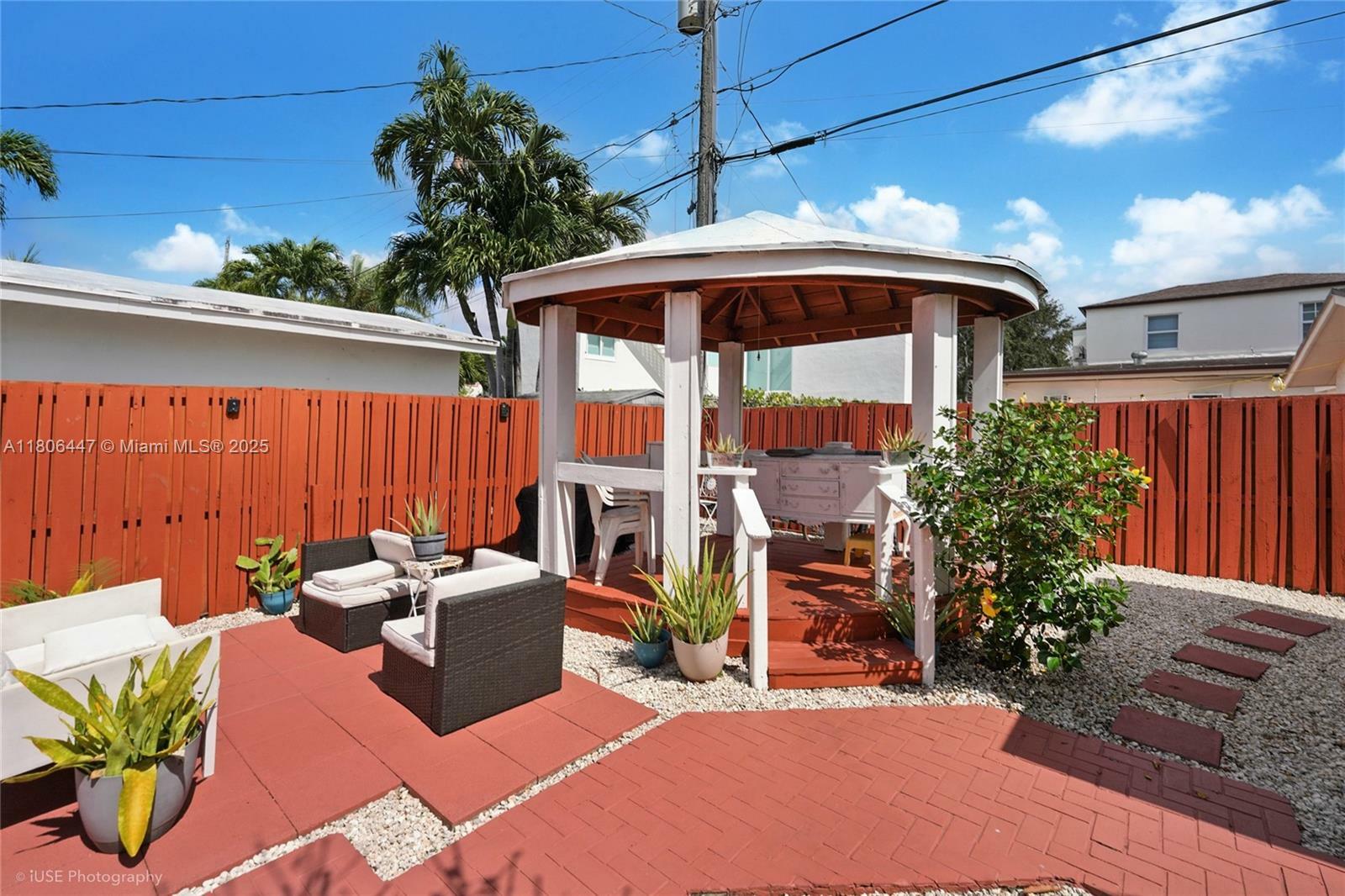 Property Photo: 1727 SW 11th Ter FL 33135