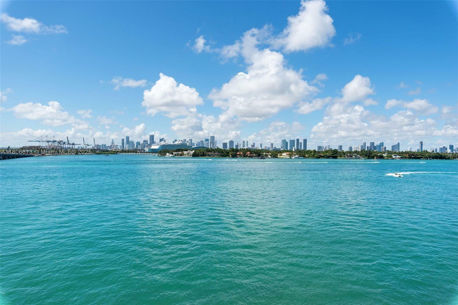Property Photo: 540 West Ave 513 FL 33139