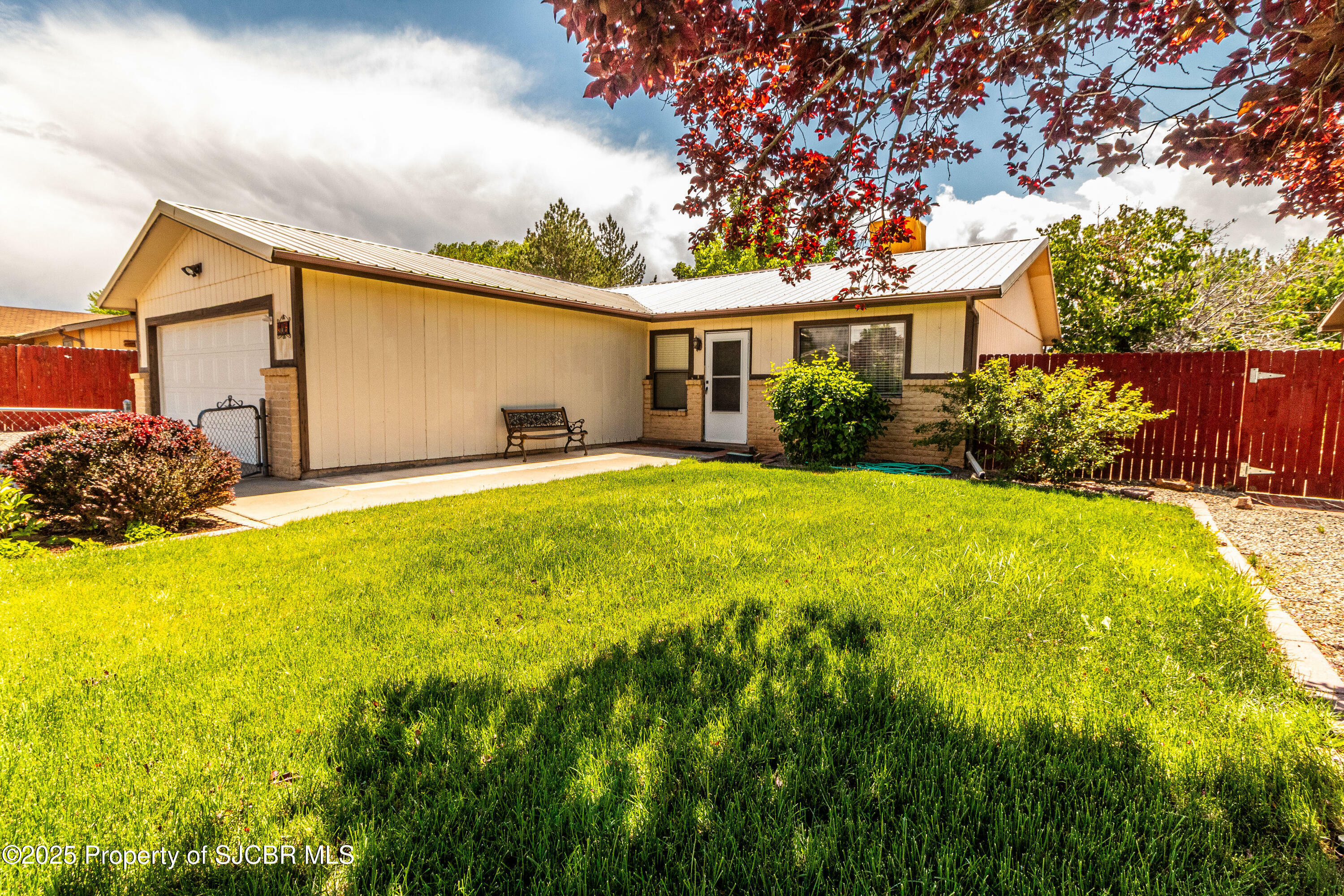 Property Photo:  306 La Belle Avenue  NM 87401 