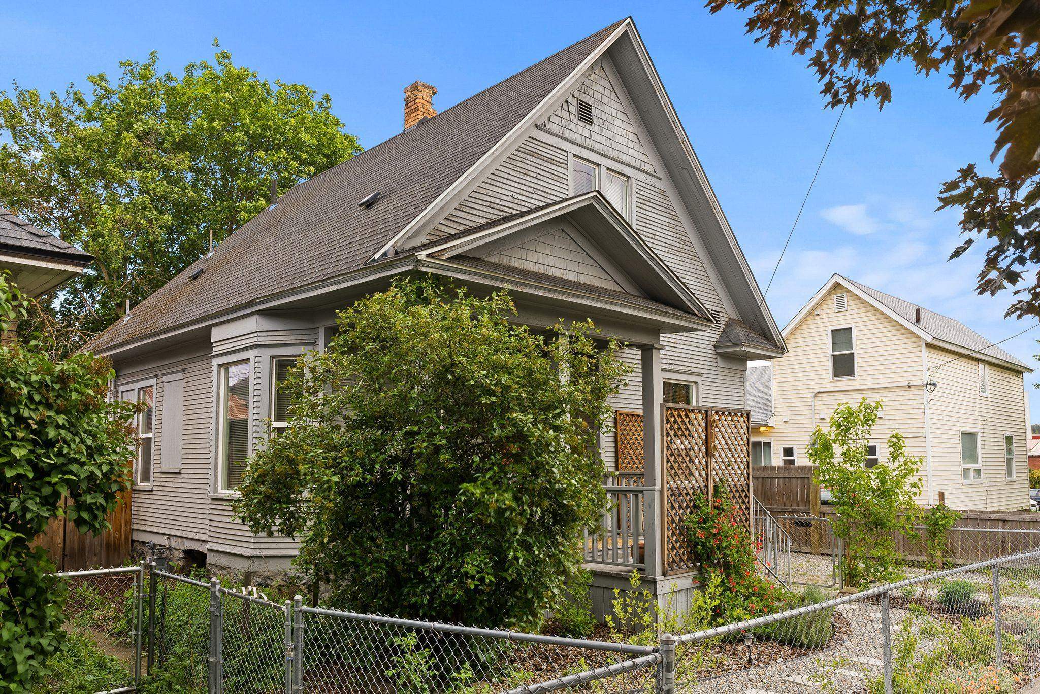 Property Photo: 910 N Walnut St WA 99201