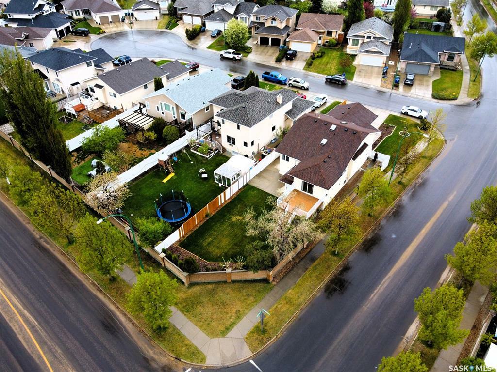 Property Photo:  663 Briarvale Terrace  SK S7V 1B9 