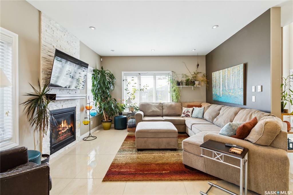 Property Photo: 507 Manek Road SK S7W 0R7