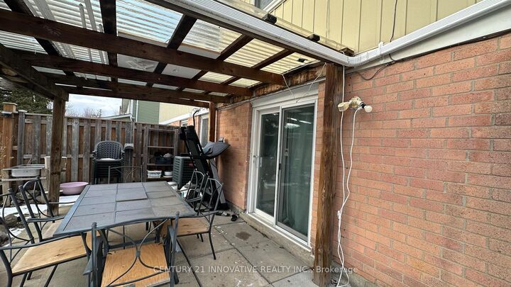 Property Photo:  12 Bushwood Court S  ON M1B 2T1 