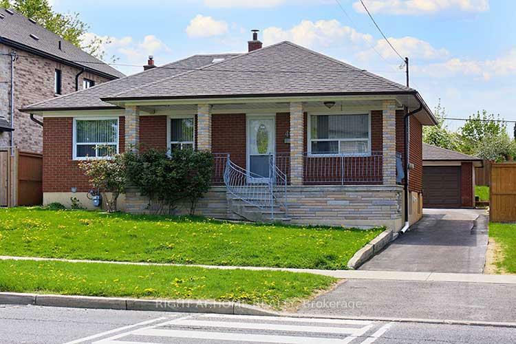 Property Photo: 409 Rustic Road ON M6L 1W8