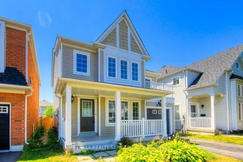 Property Photo: 1368 Dumont Street ON L1K 2V3