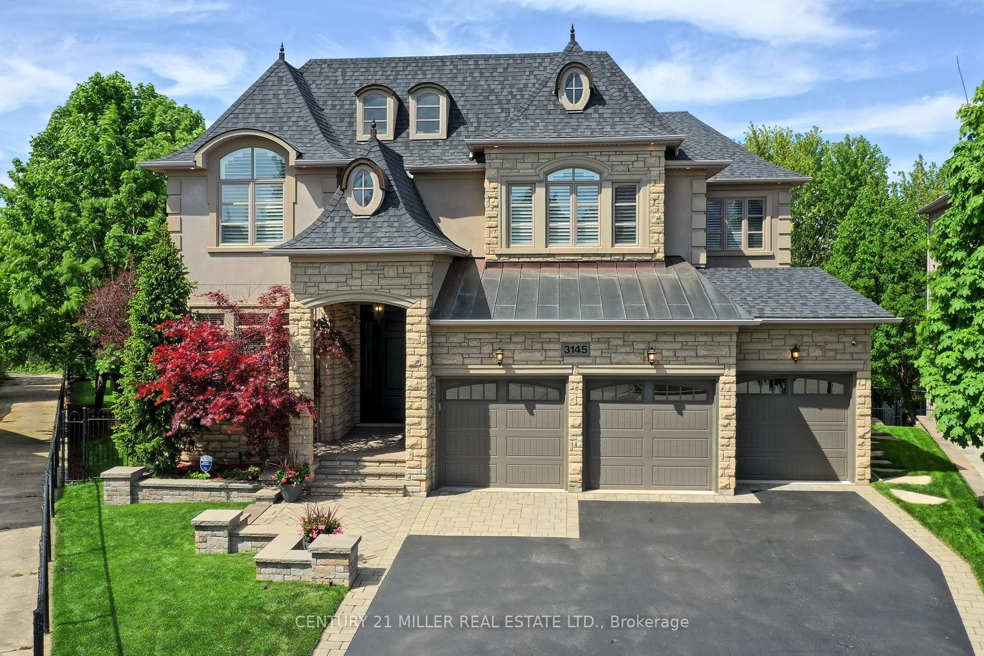 3145 Saddleworth Crescent  Oakville ON L6M 0A8 photo