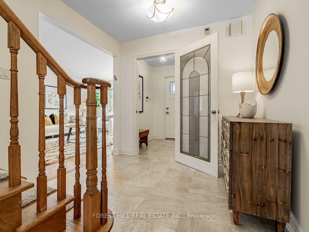Property Photo: 128 Parkview Avenue ON M2N 3Y5