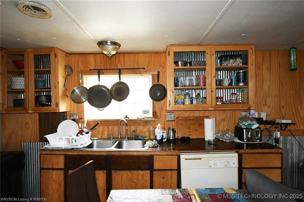 Property Photo: 411345 Highway 266 OK 74428