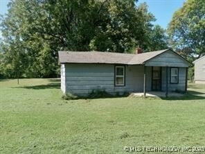 Property Photo: 412 W Elm Street OK 74434