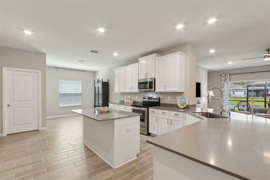 Property Photo: 85236 River Birch Court FL 32034