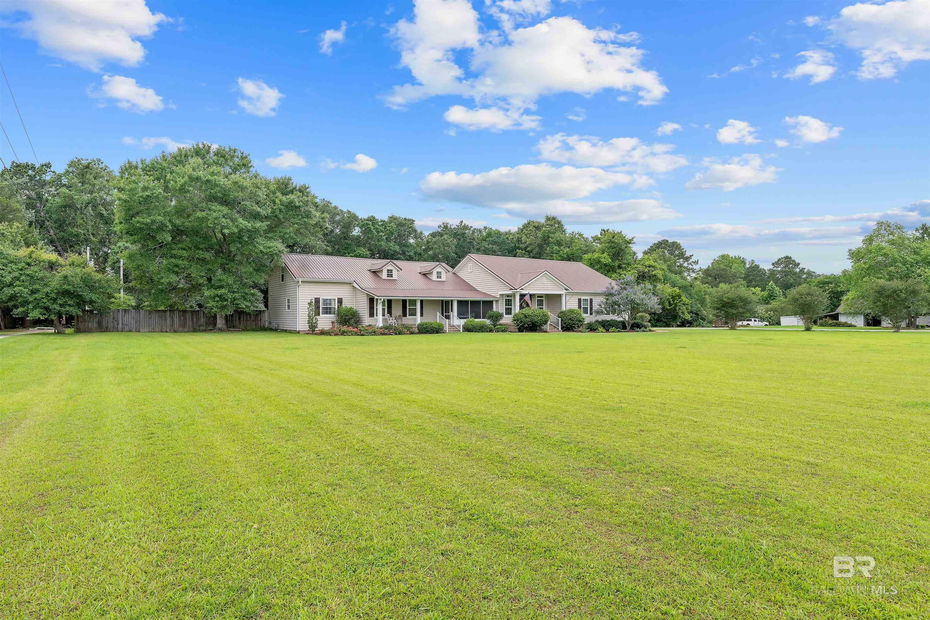 Property Photo: 20011 Lawrence Road AL 36532