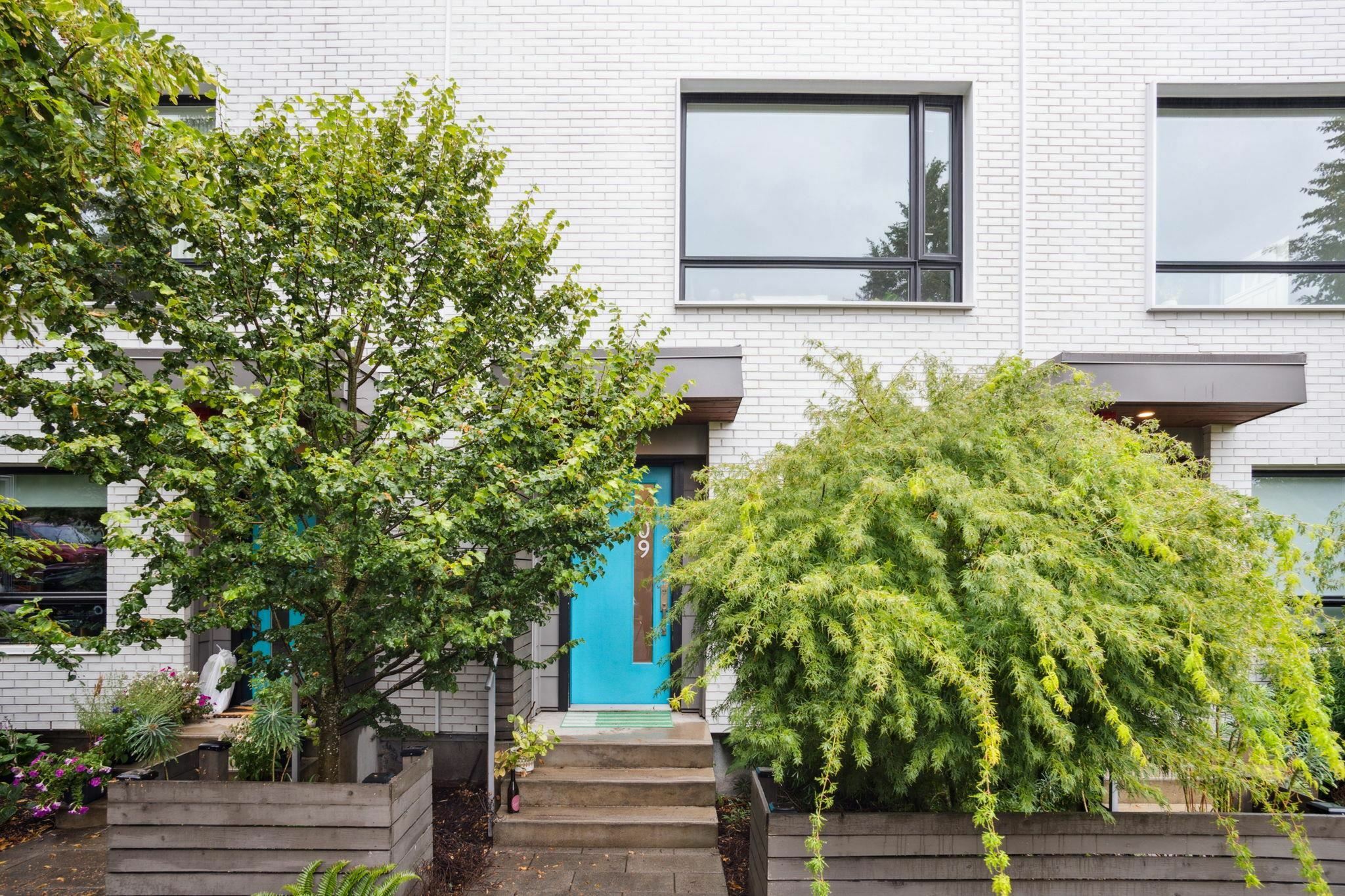 Property Photo: 321 E 16th Avenue 109 BC V5T 2T7
