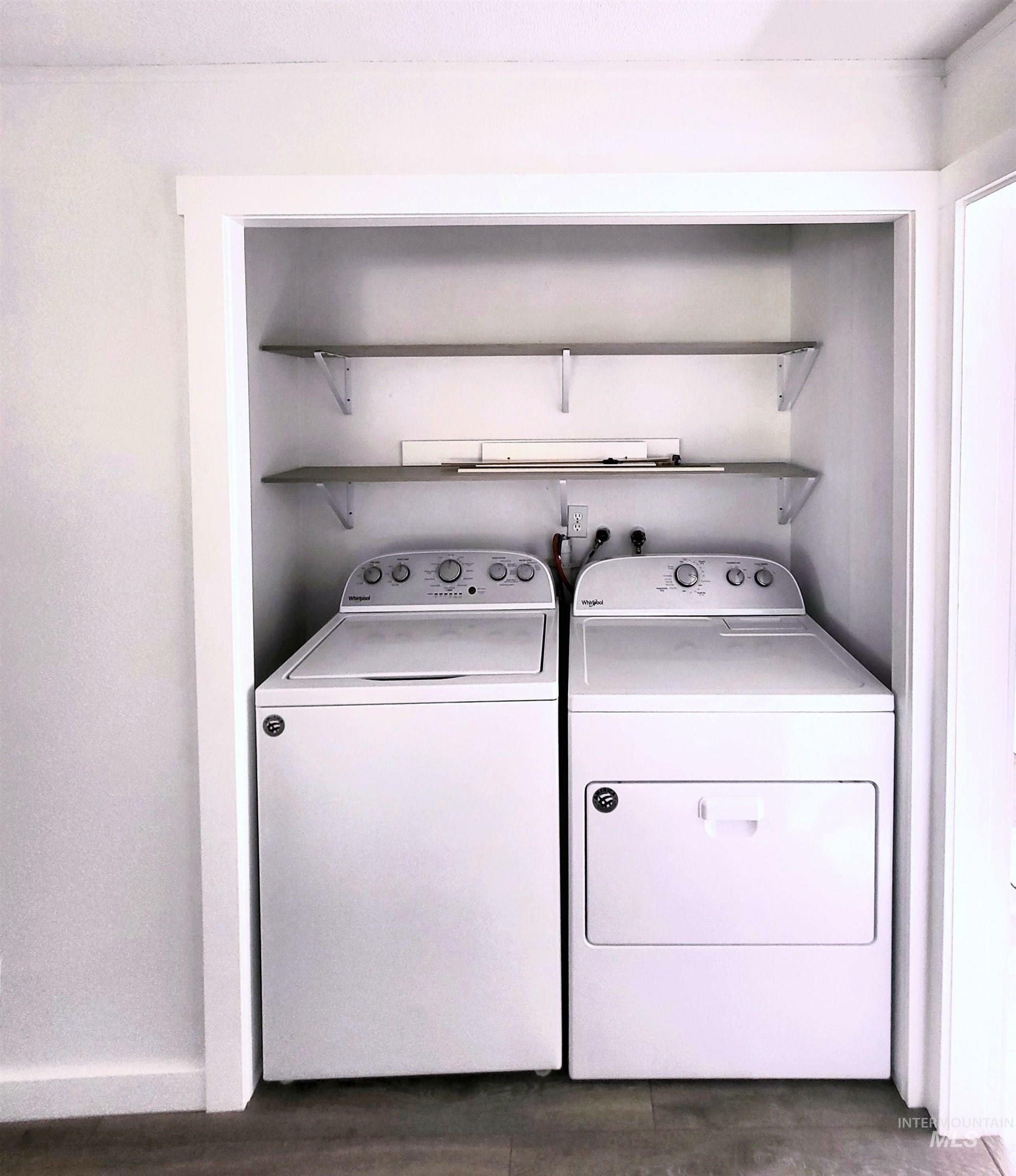 Property Photo: 116 E 2nd St. ID 83644