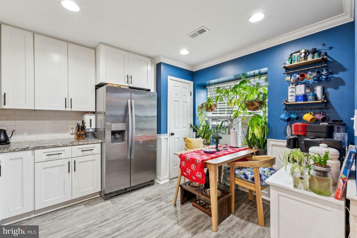 Property Photo: 71 Sudbury Square VA 20164