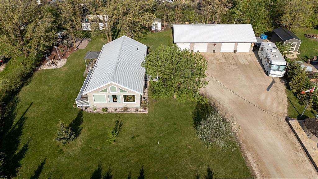 Property Photo: 28 St Joseph Boulevard MB R0A 1T0