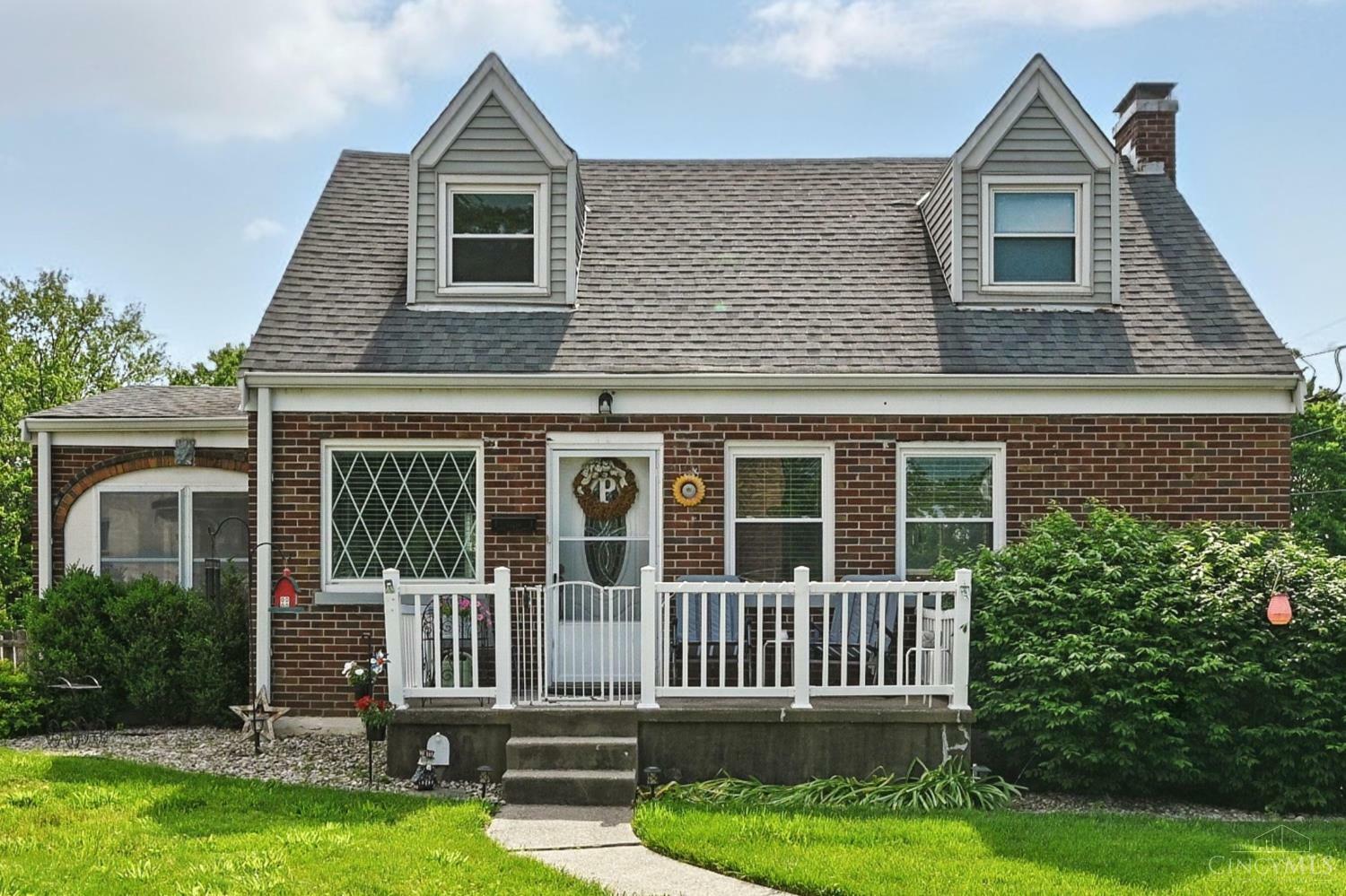Property Photo: 5462 Philloret Drive OH 45239