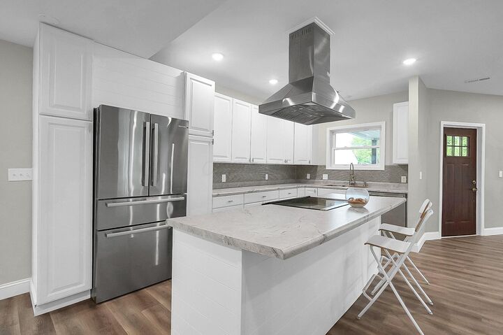 Property Photo: 443 E Farming Street OH 43302