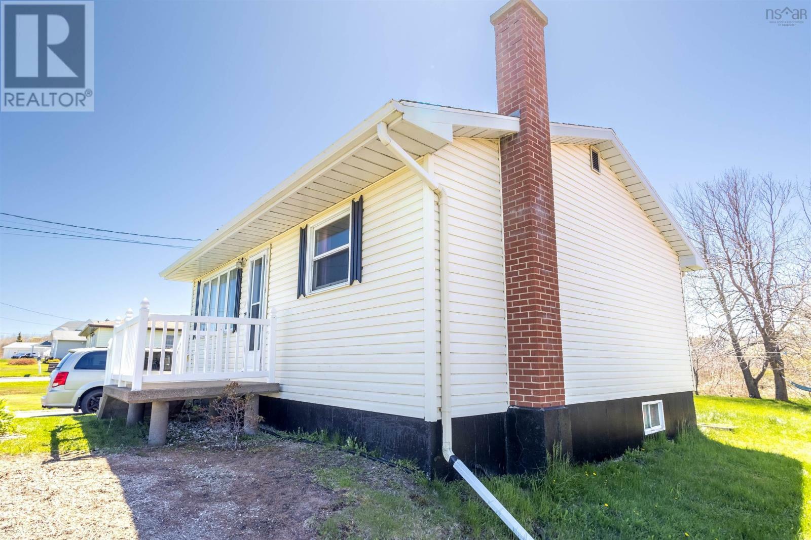Property Photo:  2 Poloni Crescent  NS B1A 6G2 