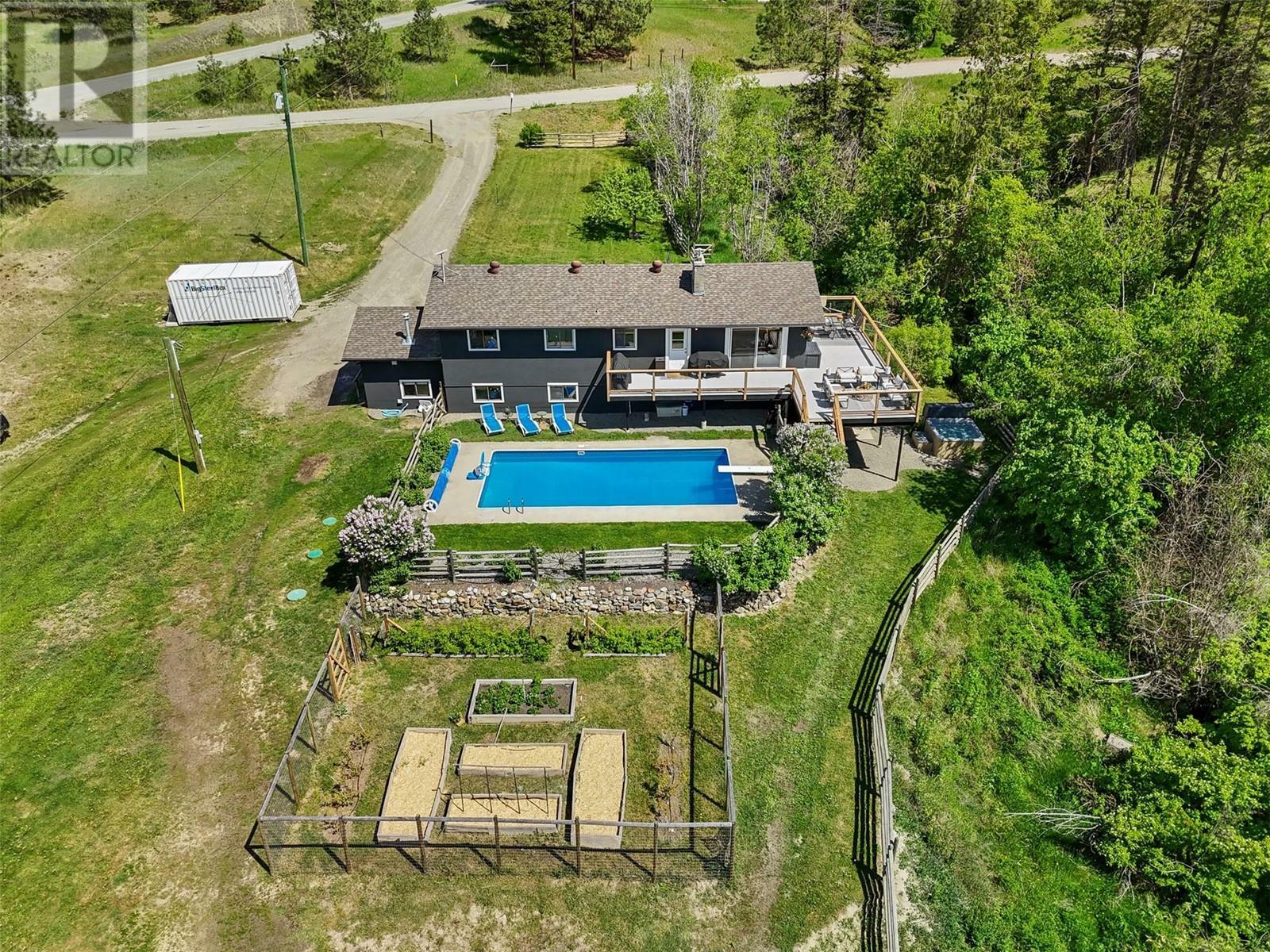 Property Photo: 2029 Duck Range Road BC V0E 2P0