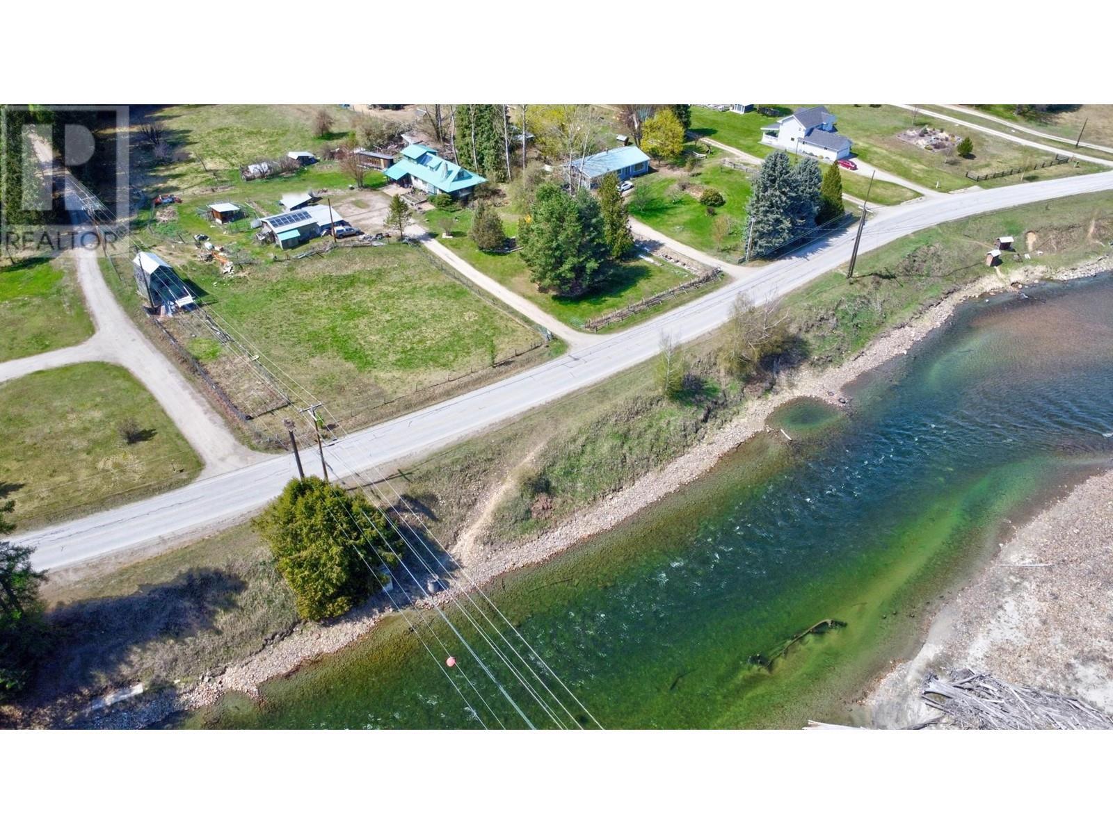 Property Photo:  3837 Pass Creek Road  BC V0G 1H1 
