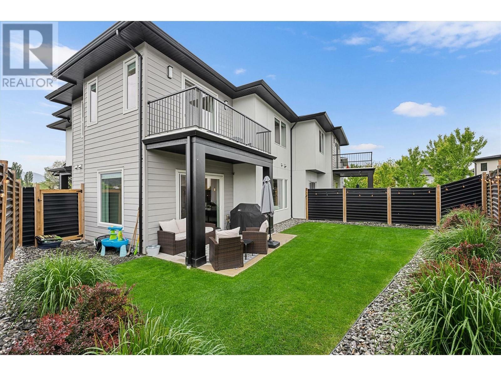 Property Photo: 140 Summerhill Place BC V1V 1T6