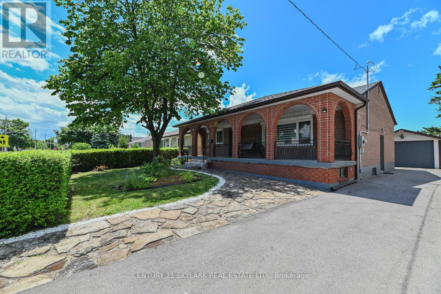 Property Photo: 3331 Etude Drive ON L4T 1T4