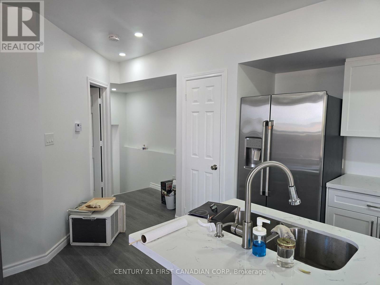 Photo de la propriété: 387 Maitland Street Upper ON N6B 1W1