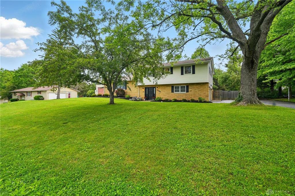 Property Photo: 2629 Echo Valley Drive OH 45434